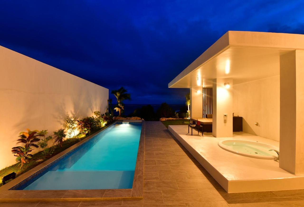 Feliz Villa Suite Miyakojima Ueno Exterior photo